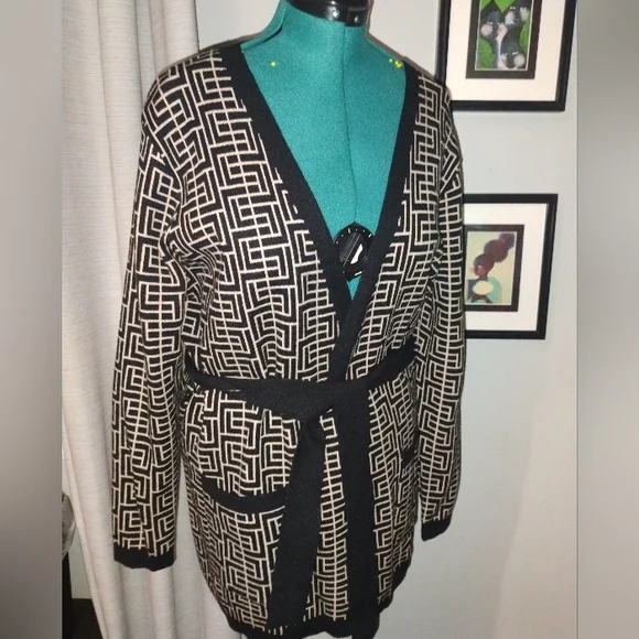 Sioni Geometric Knit Cardigan in Black & Tan, Sz L - Picture 3 of 9